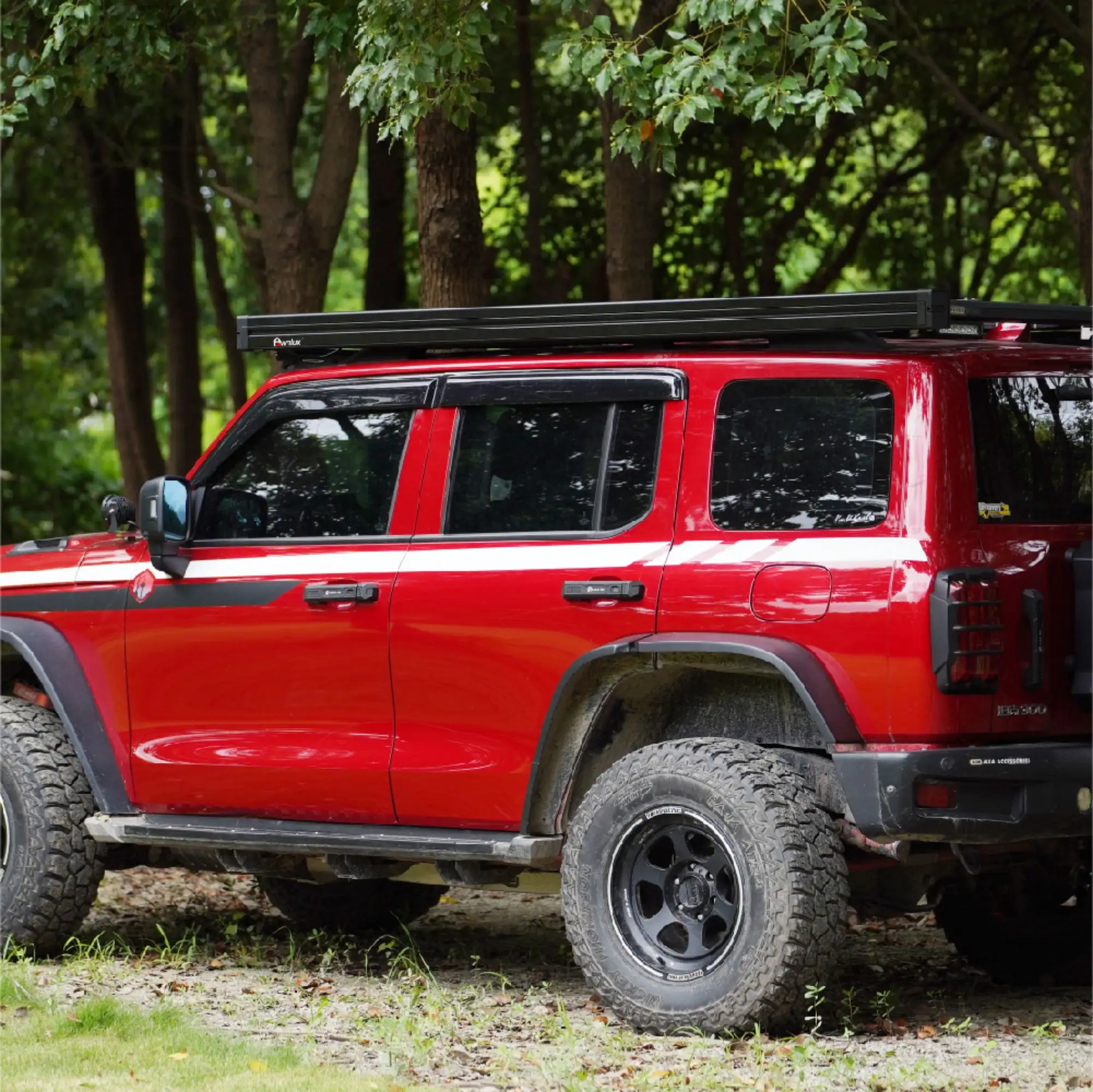 CAMPER-MARINE CM-W5325G, 250X250 Маркиза автомобильная полуавтоматическая, корпус черный, полотно серое