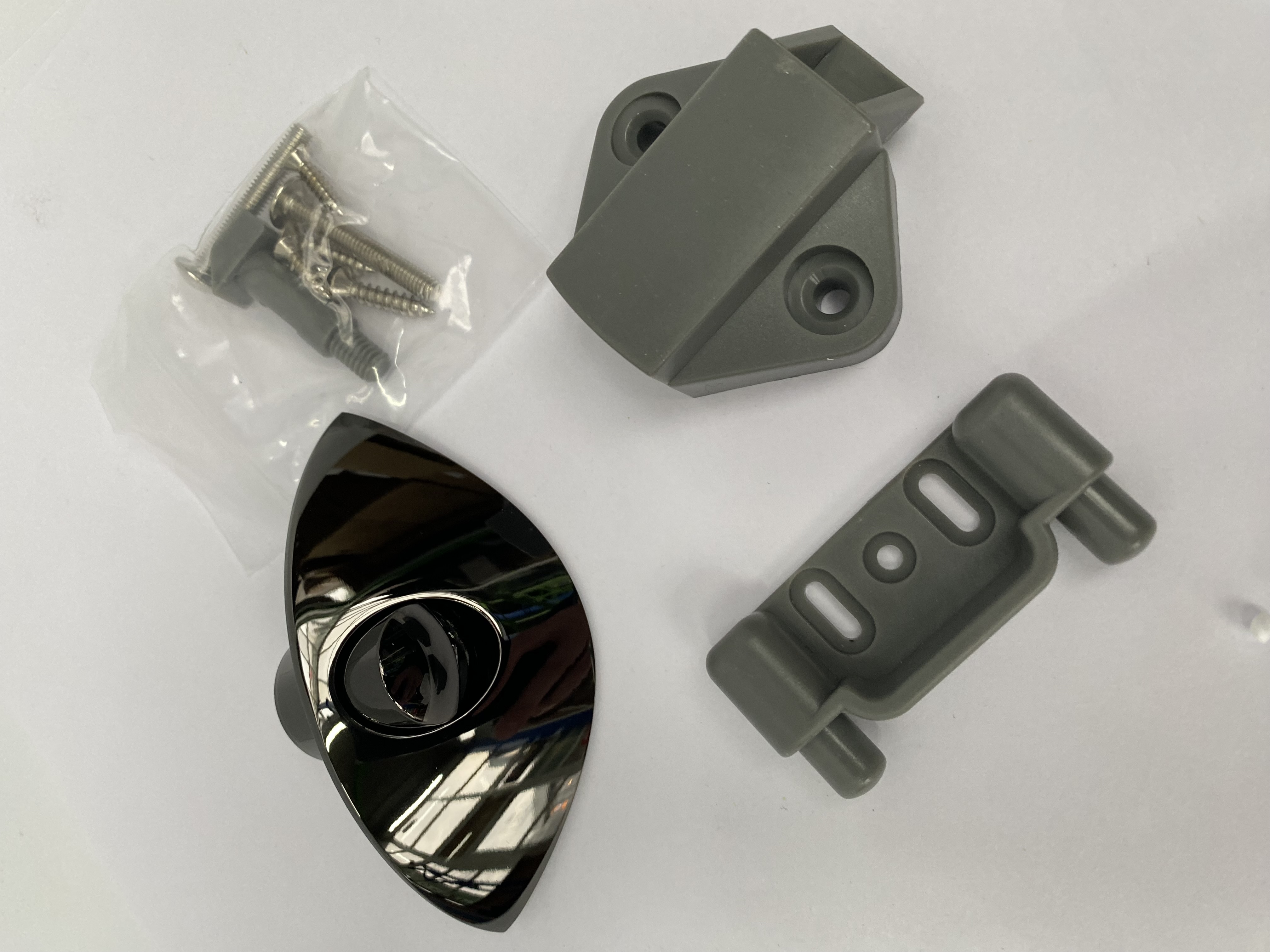 Мебельная ручка с кнопкой Furniture Lock Series BL03-GB