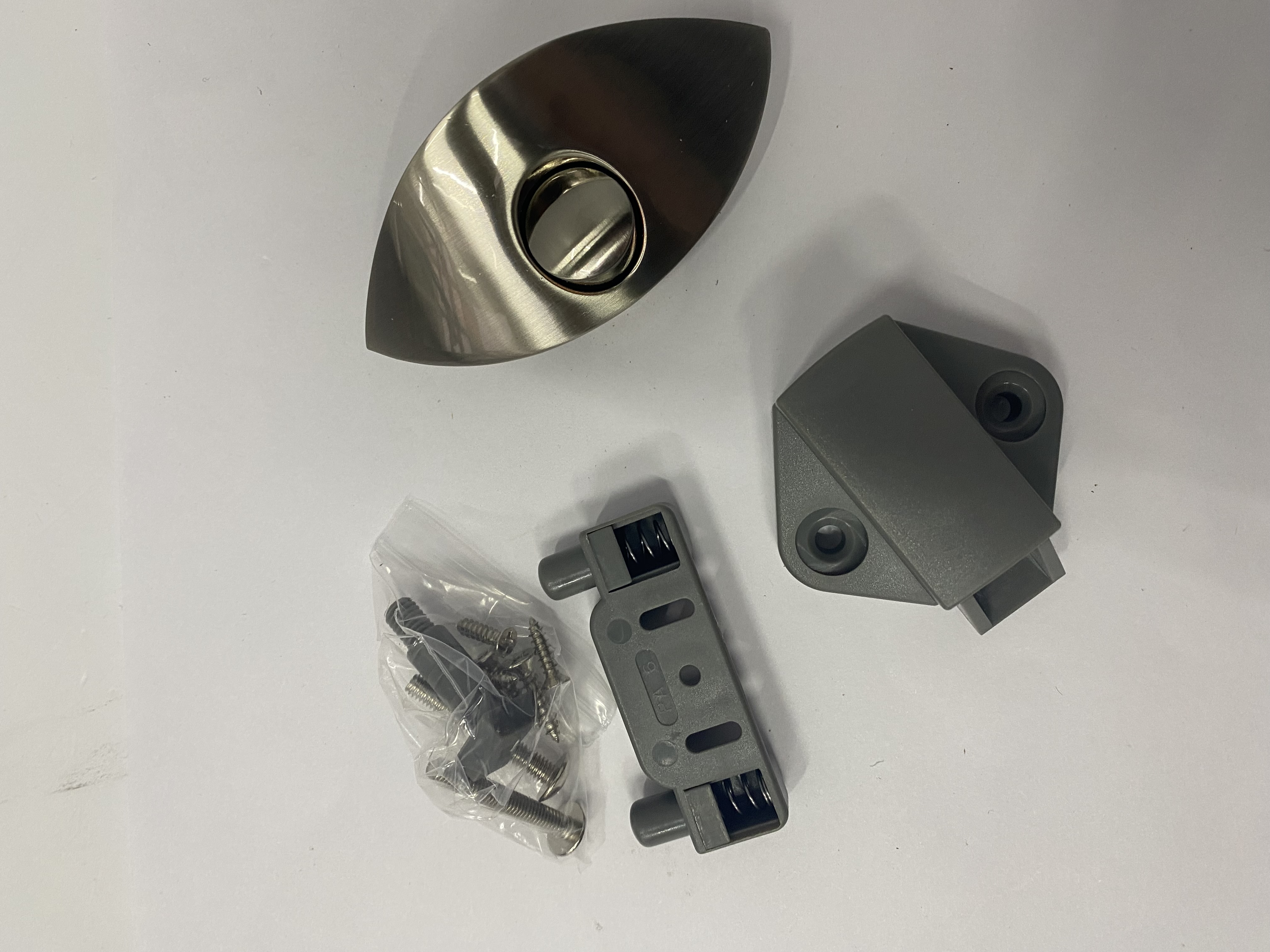 Мебельная ручка с кнопкой Furniture Lock Series BL03-SN