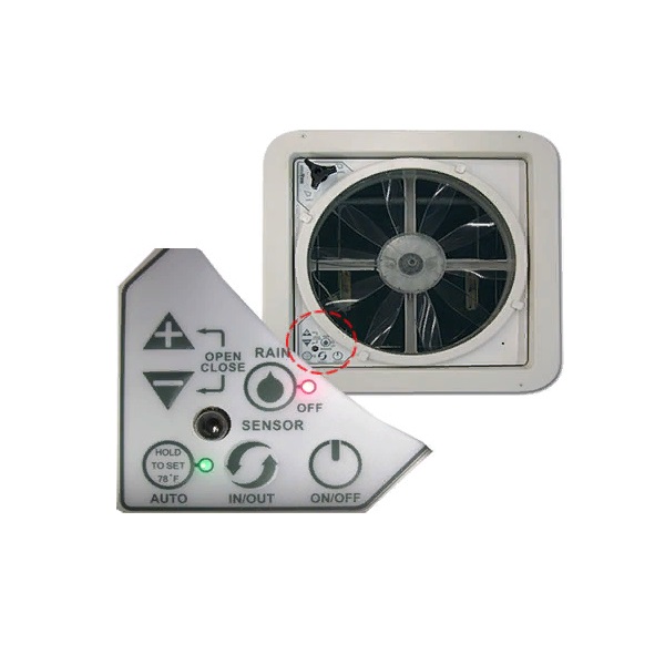 Люк с вентилятором MaxxFan Deluxe (400Х400 мм), белый