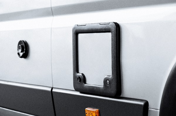 Thetford Model 3 белый, 385х335 мм, люк сервисный