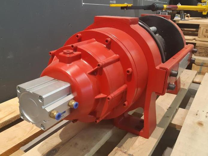 ЛПГ115И Мамонт, лебёдка гидравлическая