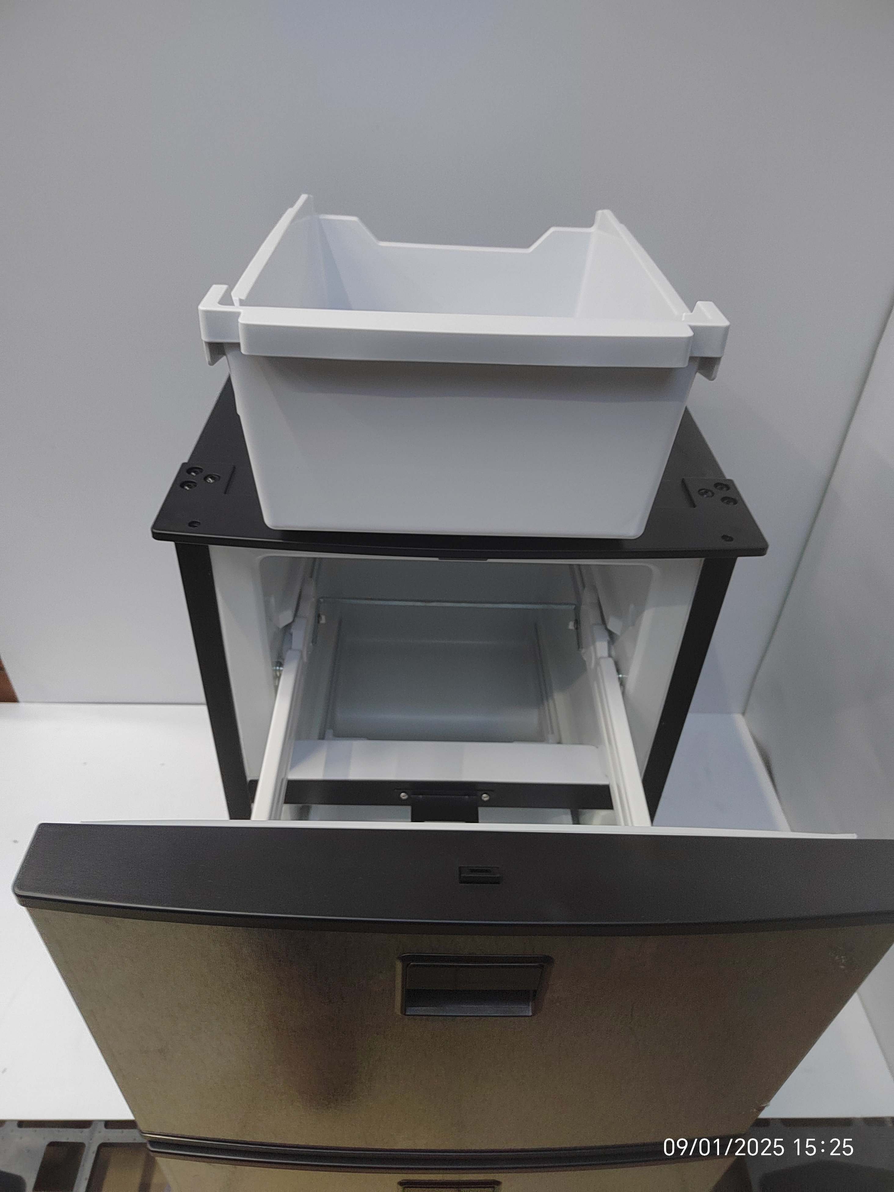 Морозильная камера Freucamp BD 70L