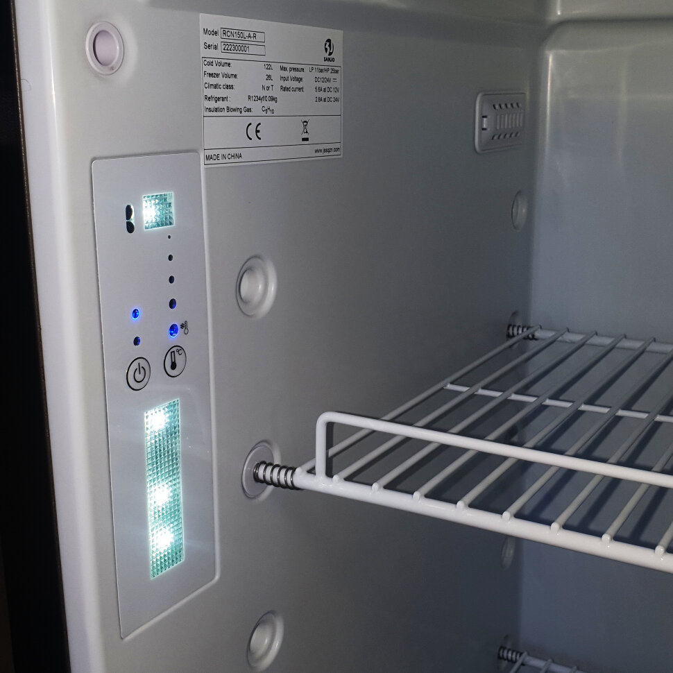 Freucamp RCN150L, Холодильник встраиваемый компрессорный