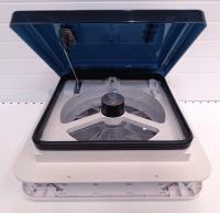 Люк 28x28см,  MobileComfort HE2828, с вентилятором 12V,  откидной накрышный люк для автодомов