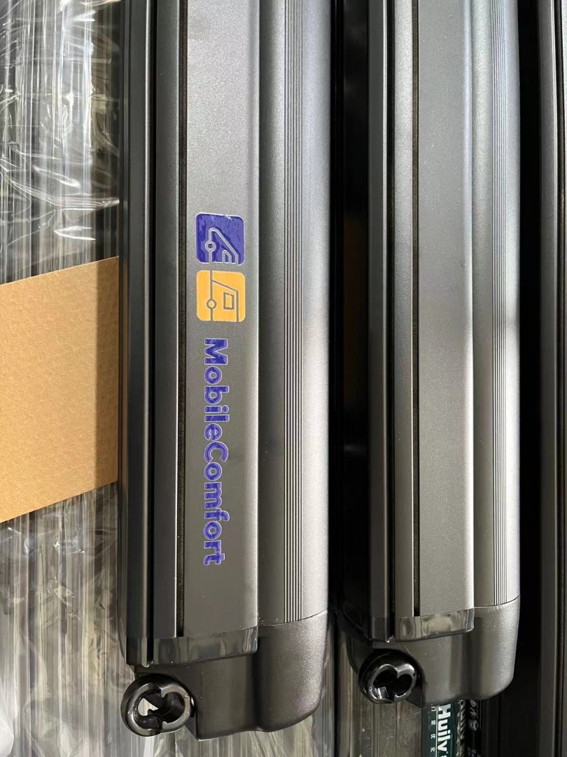 MobileComfort M400BD Маркиза настенная механическая, корпус чёрный, полотно тёмно-серое