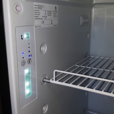 Freucamp RCN150L, Холодильник встраиваемый компрессорный