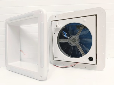 Люк 28x28см,  MobileComfort HE2828, с вентилятором 12V,  откидной накрышный люк для автодомов